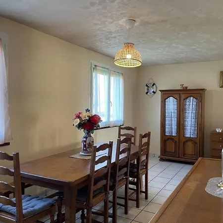 Gite Rustique Et Moderne Avec Jardin, Garage, A 3 Km De Moulins. Draps Et Linge Inclus, Animaux Acceptes. - Fr-1-489-428 Дом отдыха