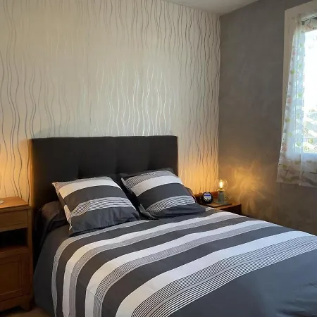 Дом отдыха Gite Rustique Et Moderne Avec Jardin, Garage, A 3 Km De Moulins. Draps Et Linge Inclus, Animaux Acceptes. - Fr-1-489-428 *