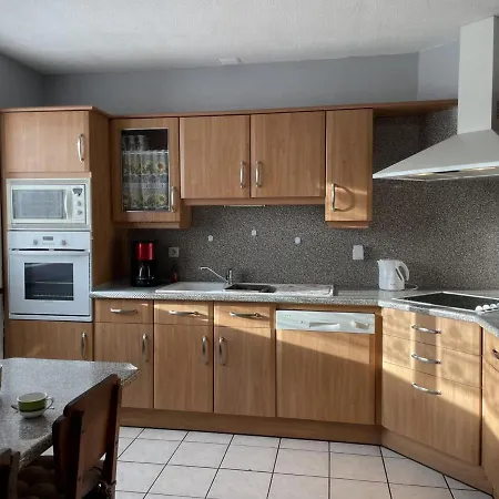 Дом отдыха Gite Rustique Et Moderne Avec Jardin, Garage, A 3 Km De Moulins. Draps Et Linge Inclus, Animaux Acceptes. - Fr-1-489-428 *