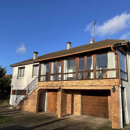 Дом отдыха Gite Rustique Et Moderne Avec Jardin, Garage, A 3 Km De Moulins. Draps Et Linge Inclus, Animaux Acceptes. - Fr-1-489-428