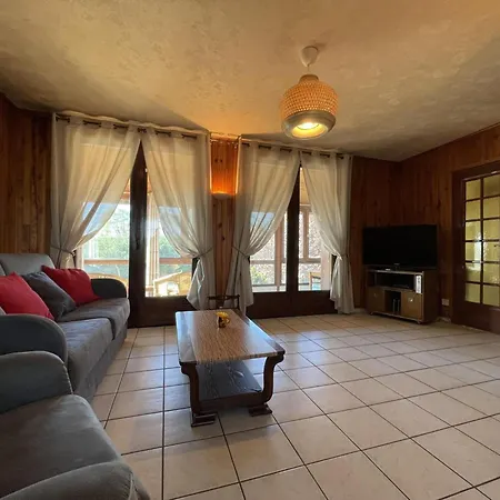 Дом отдыха Gite Rustique Et Moderne Avec Jardin, Garage, A 3 Km De Moulins. Draps Et Linge Inclus, Animaux Acceptes. - Fr-1-489-428