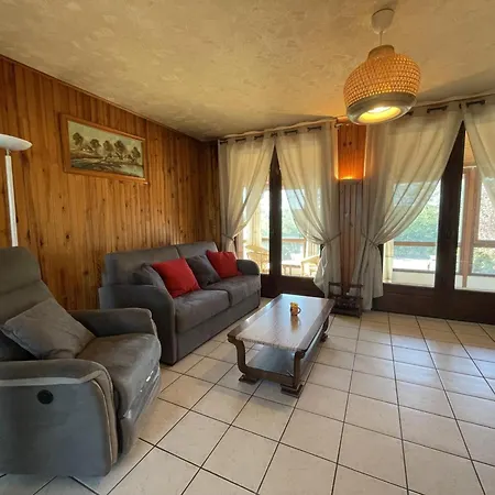 Gite Rustique Et Moderne Avec Jardin, Garage, A 3 Km De Moulins. Draps Et Linge Inclus, Animaux Acceptes. - Fr-1-489-428